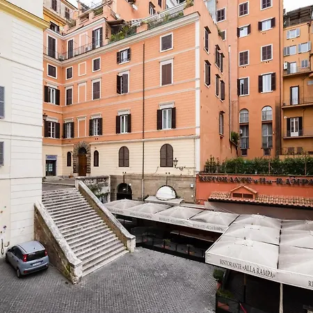 Bdc - Spanish Steps Gold 2bdr Lejlighed Rom