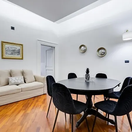 Apartment Bdc - Spanish Steps Gold 2bdr Rome